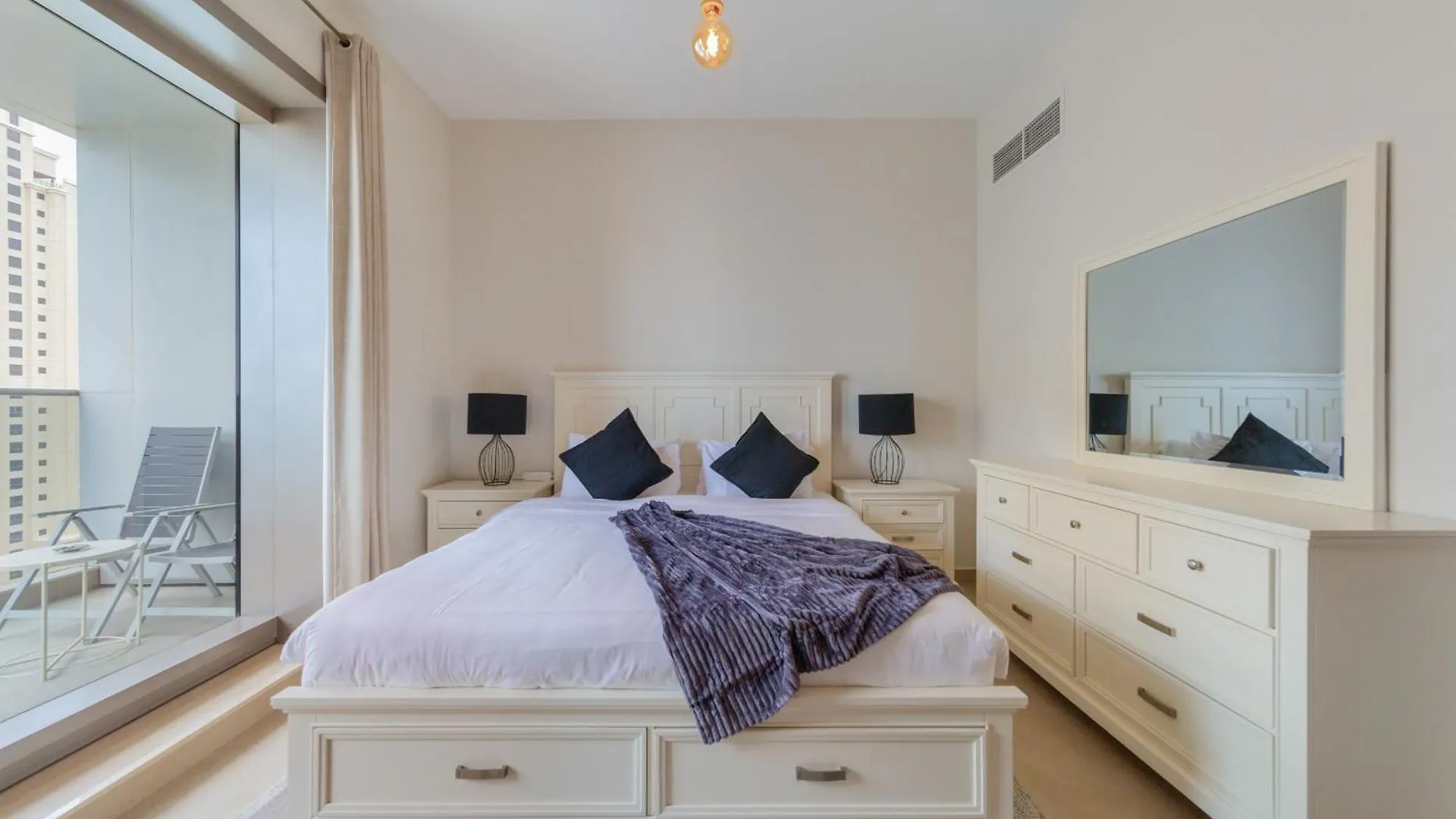 Eden'S Homes & Villas - Sparkle Tower Dubai Apartment