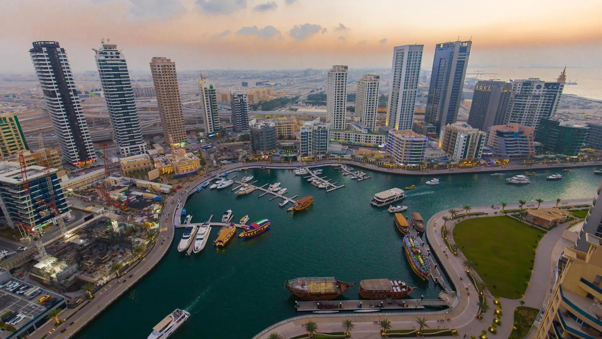 Eden'S Homes & Villas - Sparkle Tower Dubai